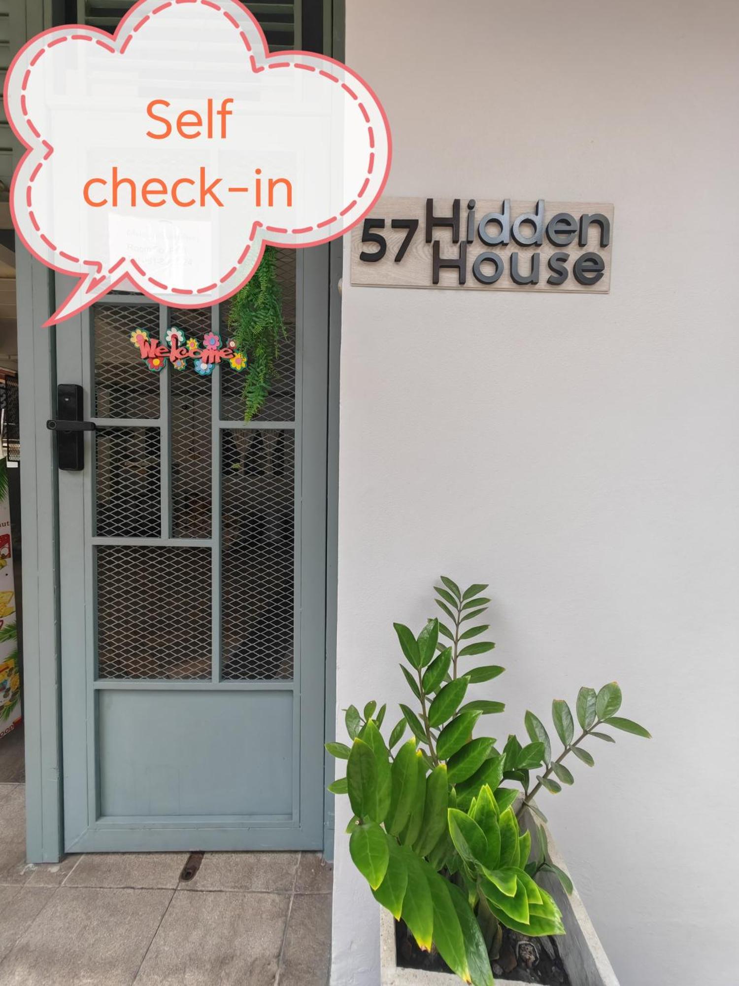 57 Hidden House Bkk Chinatown Hotel Bangkok Exterior photo