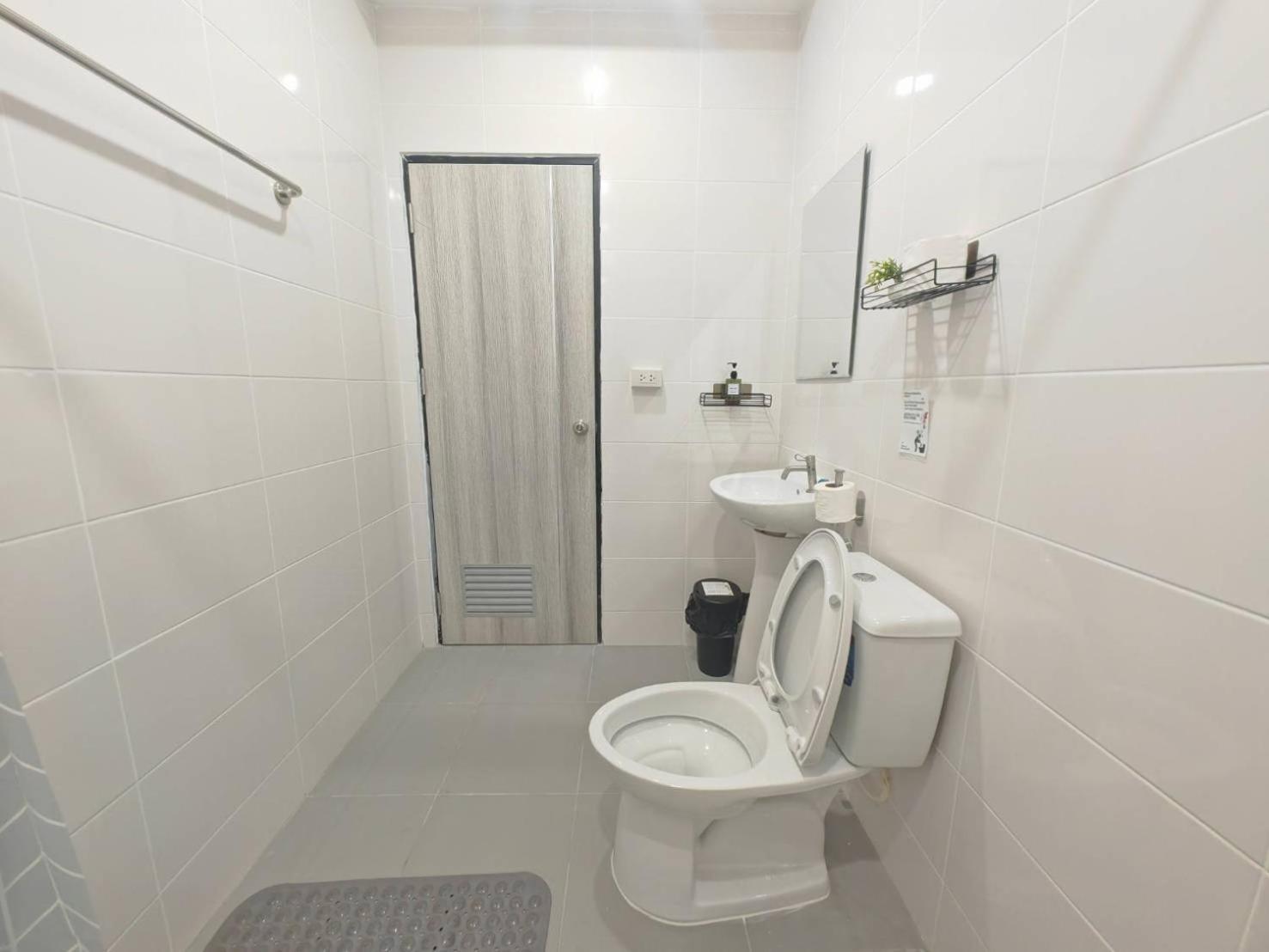 57 Hidden House Bkk Chinatown Hotel Bangkok Exterior photo